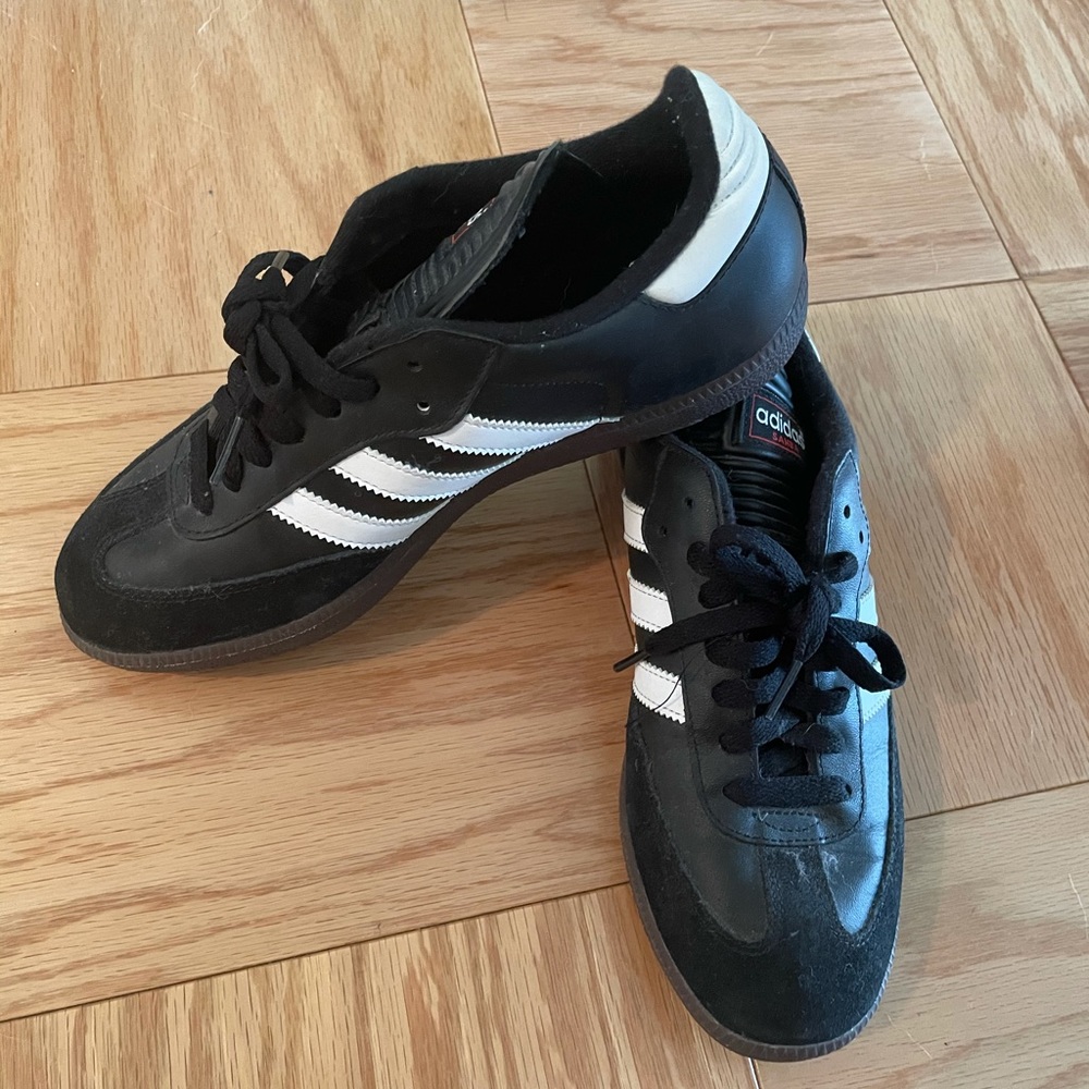 Adidas Black Samba